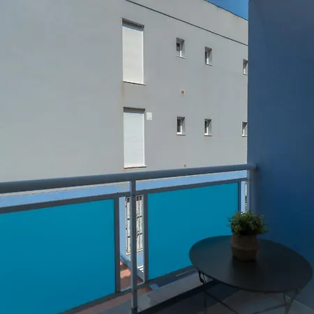 Apartment Sunny Escape Blue
